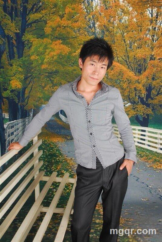 酒2叁2捂捂1斯斯的头像