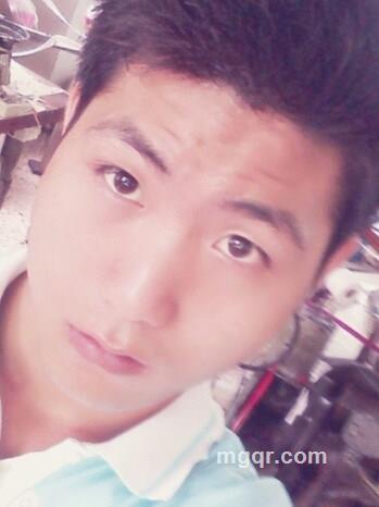 深秋黎明的头像