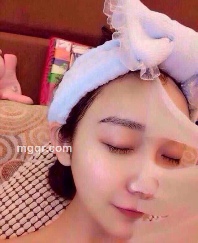 你的小妞的头像