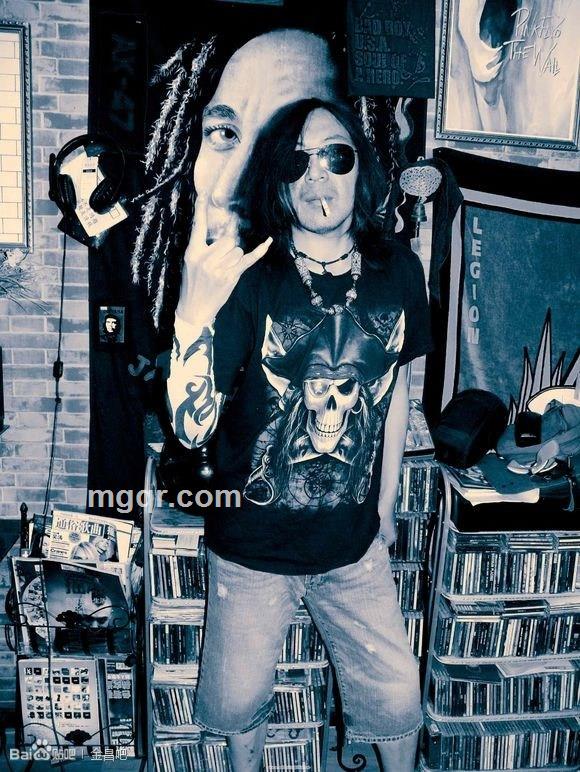 舌功无敌巨鸟的头像