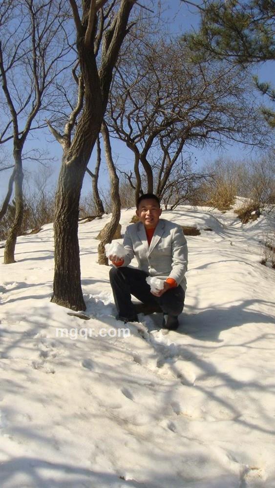 星星看了一眼月亮的头像