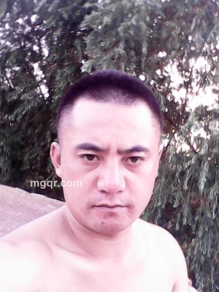 偏偏骗自己的头像