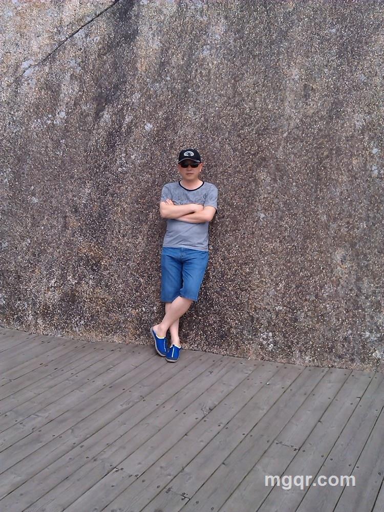 暴风骤雨-的头像