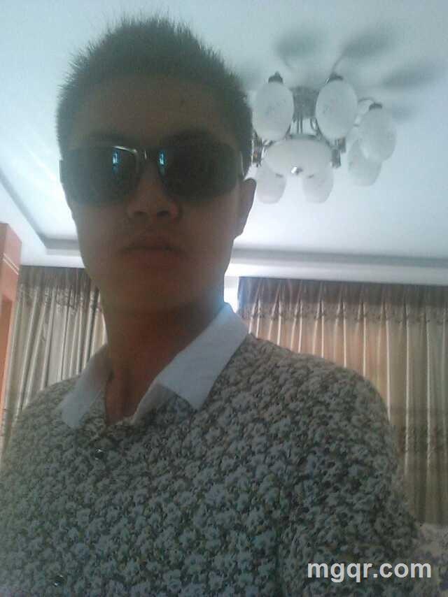 用舍尖吻你的头像