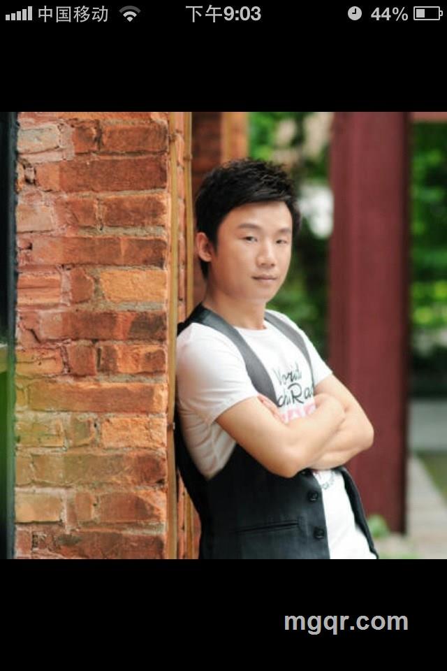 小小鸟大红袍先生的头像