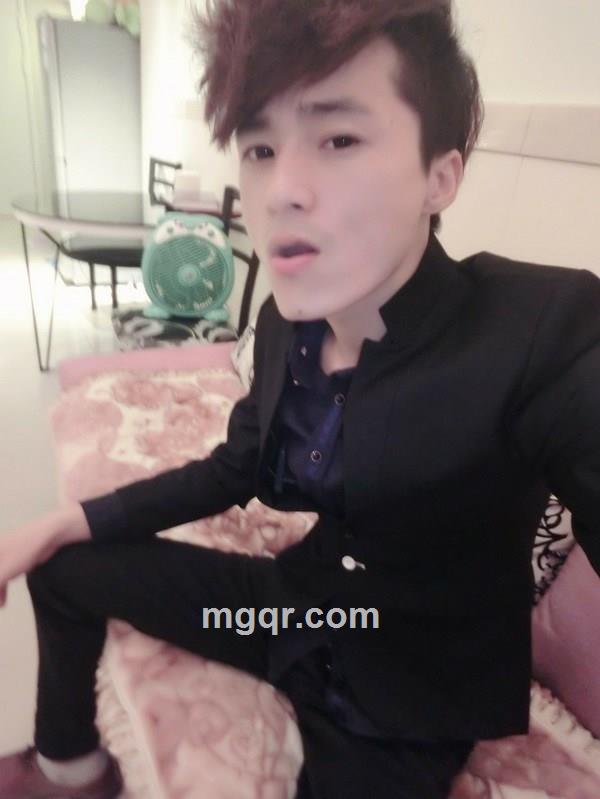 黑色幽默擎天的头像