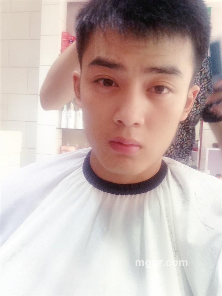 有点小跑的头像