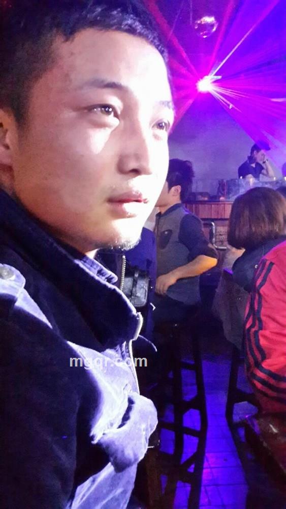 游荡的一个人的头像