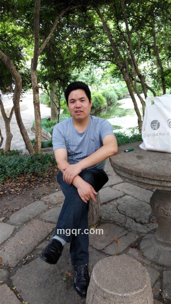 一年又一年的头像