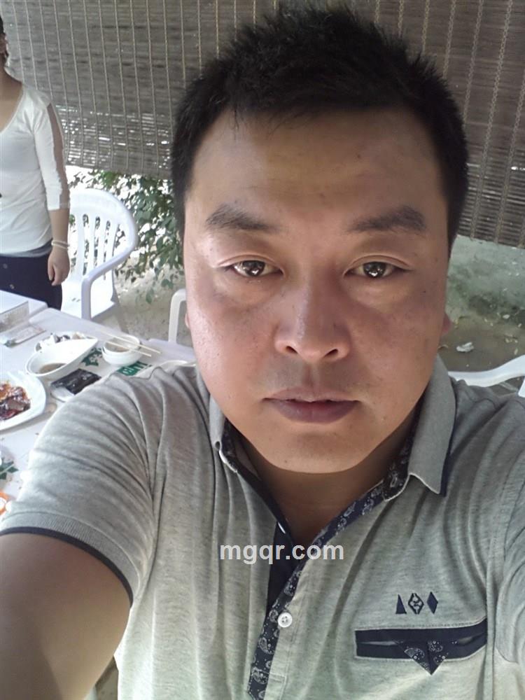 无聊的寂寞男人