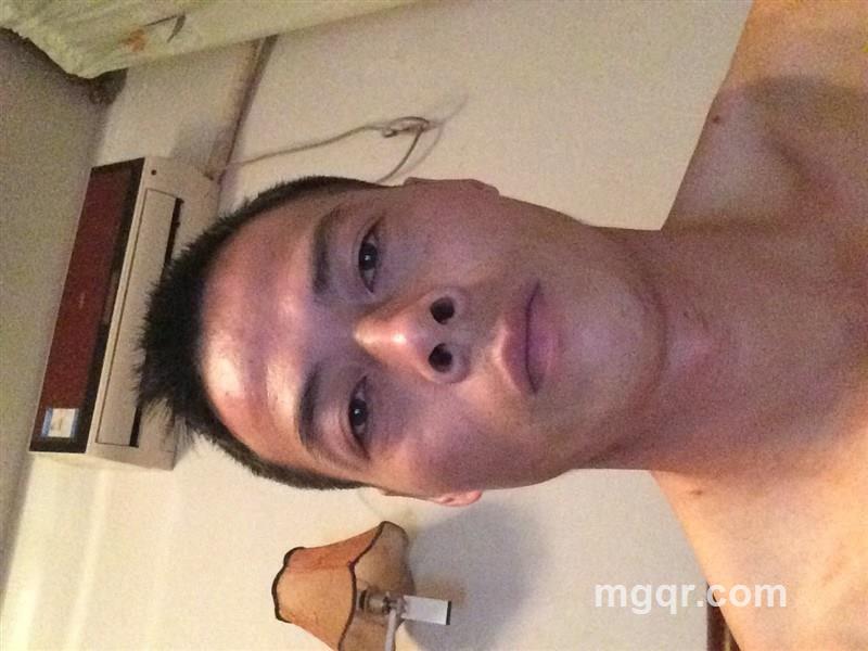 雨中漫步的惬意的头像