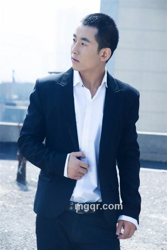 雄心壮志努力风发的头像