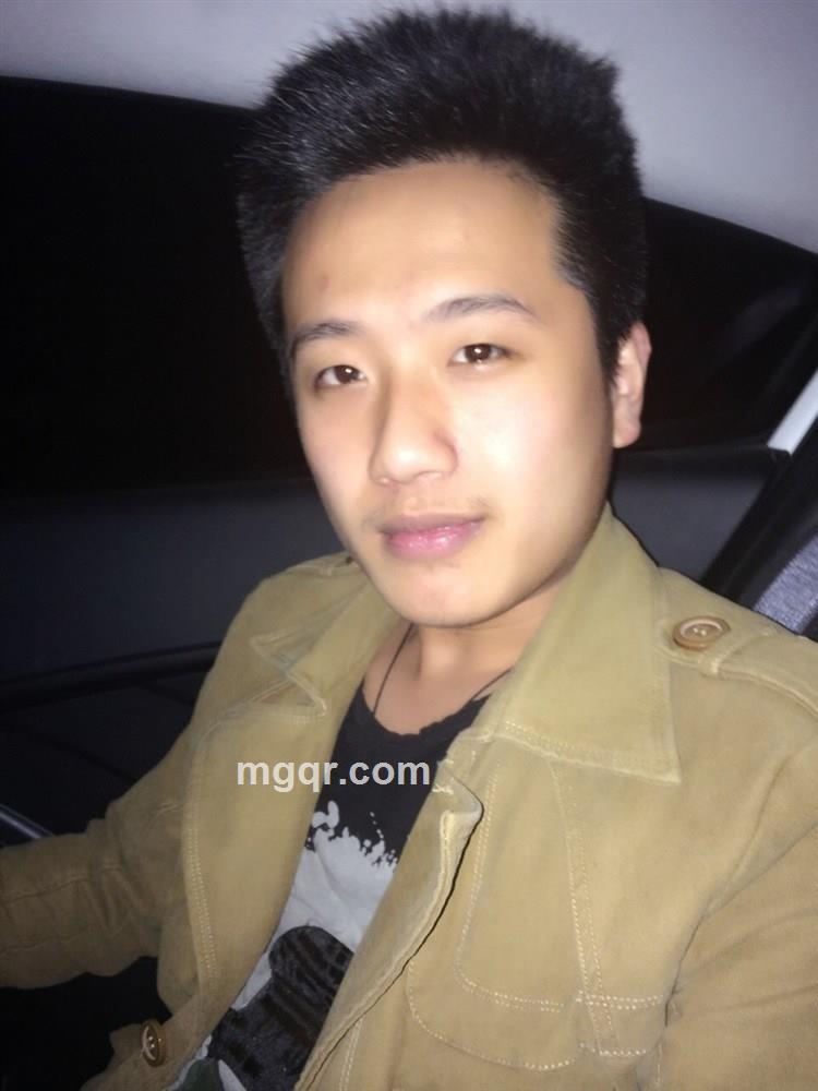 不帅带点黑的头像