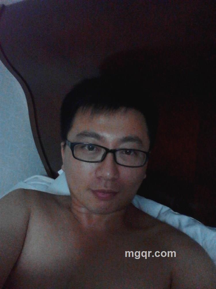 温情男人的头像