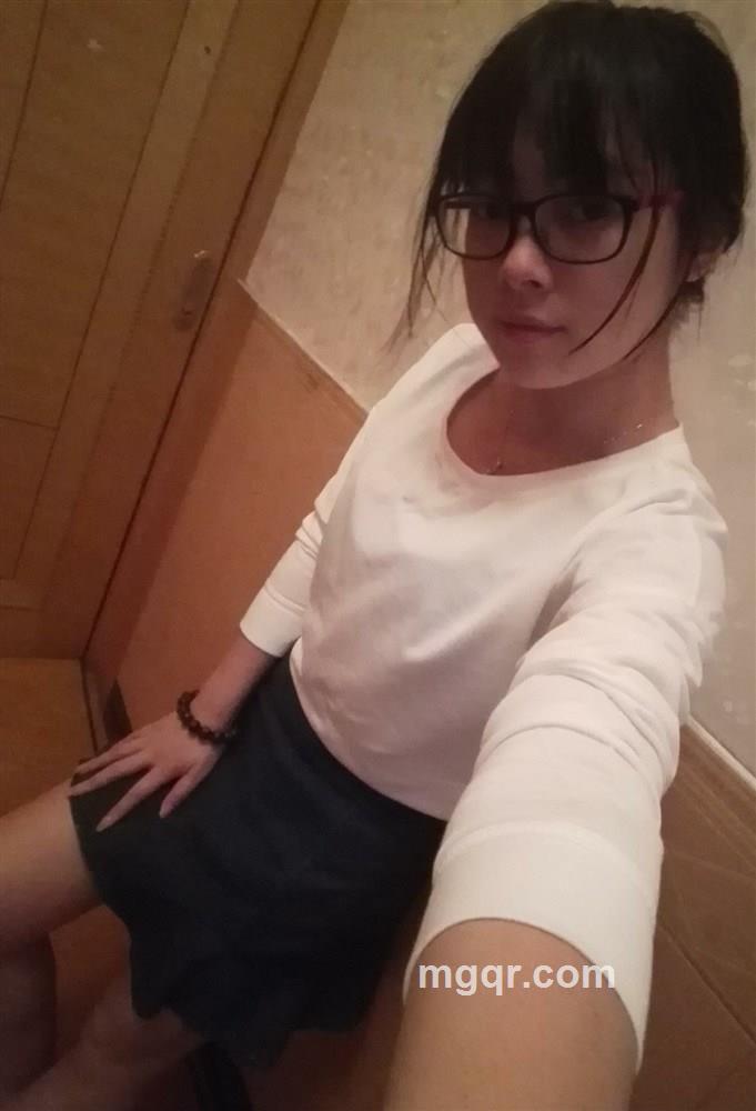 蕾丝充气娃娃的头像