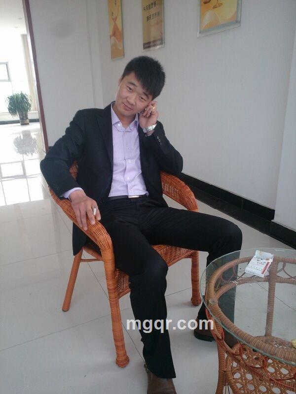 幸福的小哥的头像