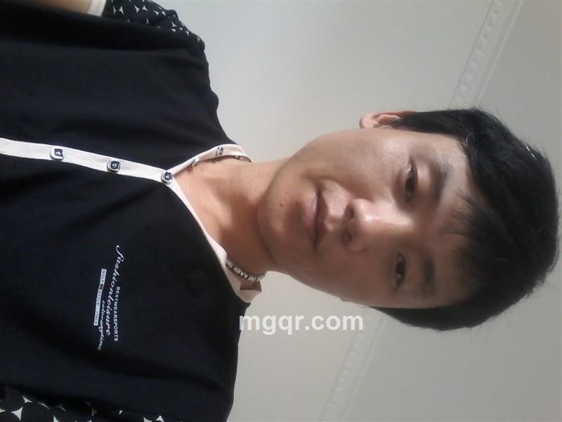 夜里行欢的头像