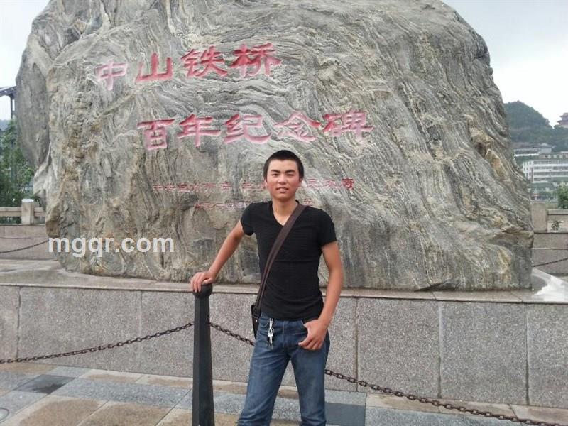 伤心男孩的头像