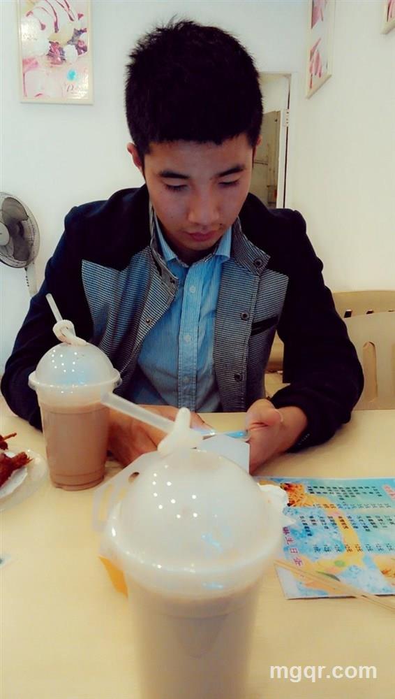 长痔疮的小嘴的头像