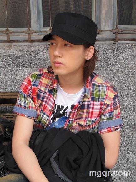 本人很富的头像