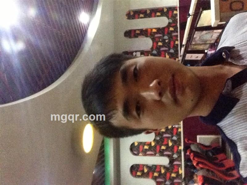 手拿AK持枪灭婊子的头像