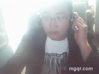 小伙子々的头像