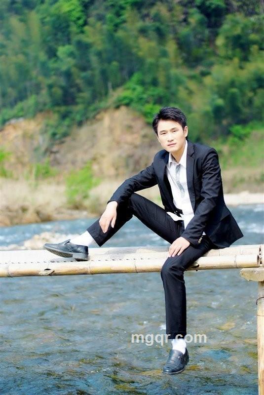 不丑的男人的头像