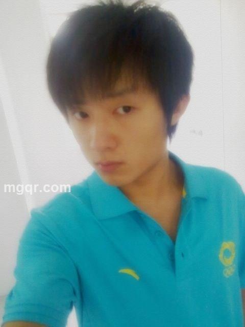 阳光灿烂文华的头像