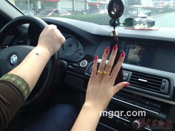 脱掉内裤让我*吧的头像