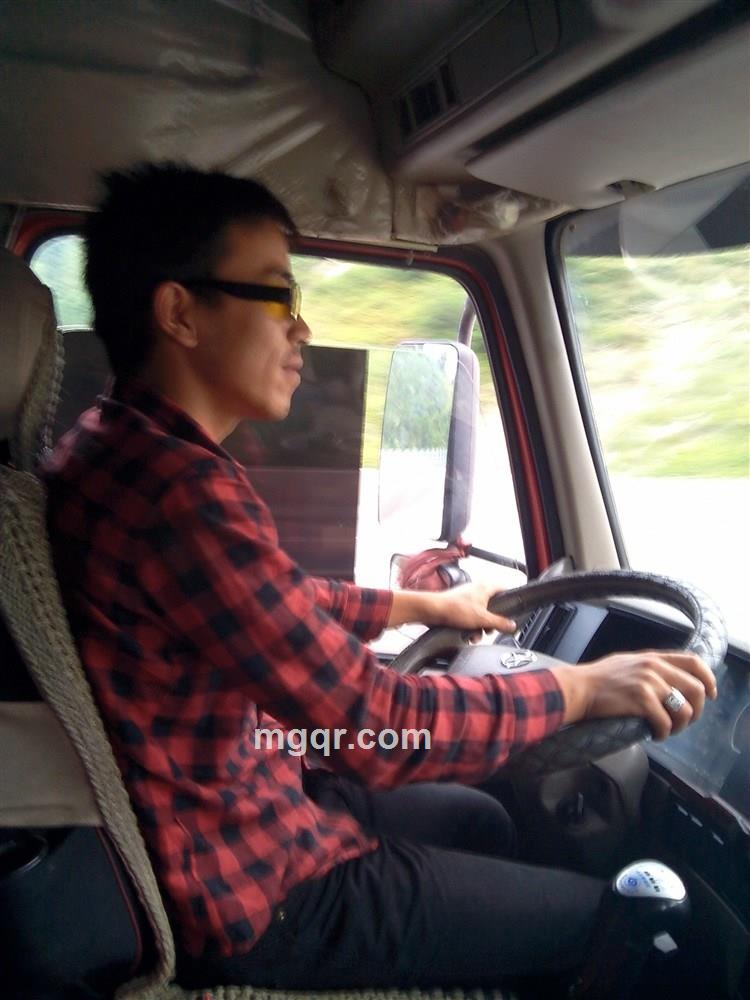 银河飘扬的头像