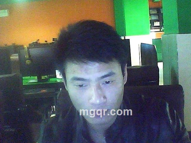 仅待你静静的一声…的头像