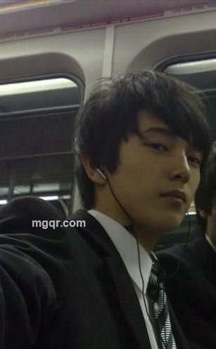 现代这么嗨的头像