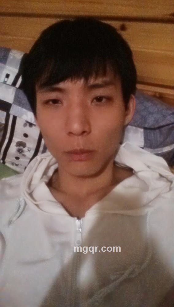 夜色迷离的的的头像