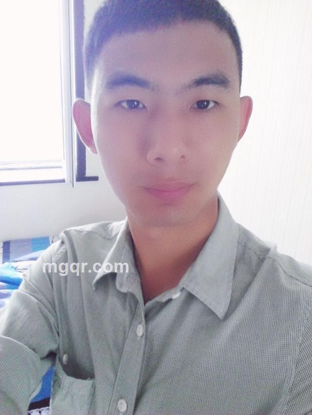 夜伴小雨听风的头像