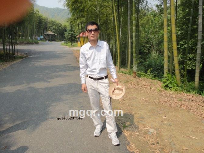 激情男0372的头像