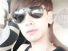 日思夜不能寐的头像