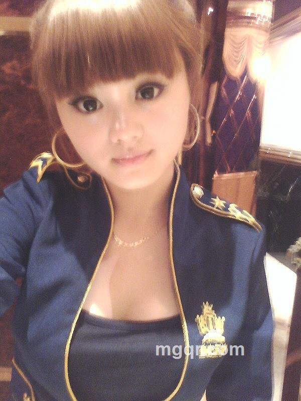 擦肩而过哎的头像