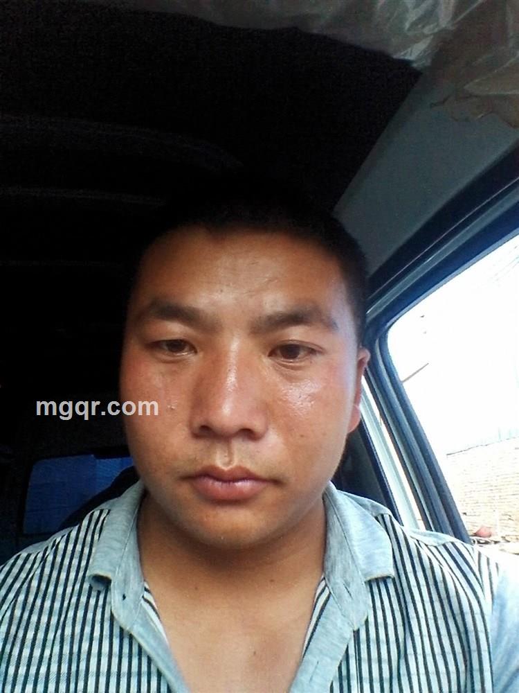 天上下雨地下滑的头像