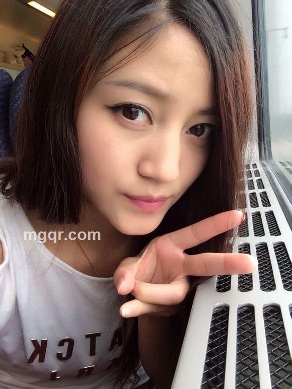 樱花的神秘自己何须说的头像