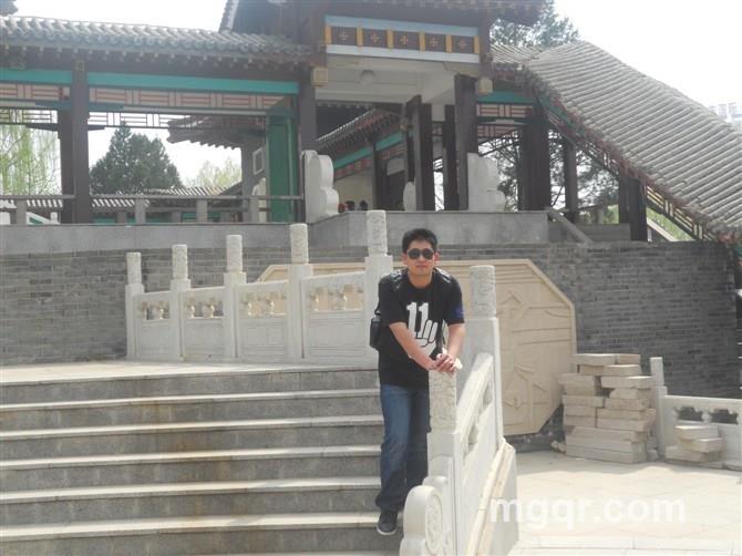 望京阳刚男的头像