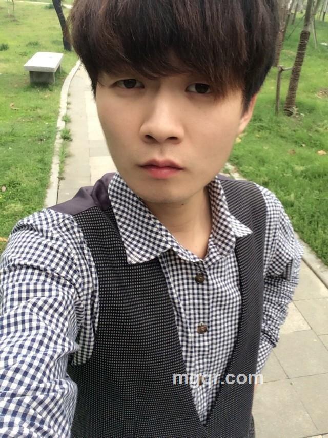 爱我你就抱抱我哦的头像