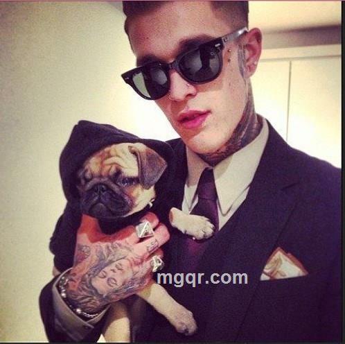 快看，他在爱，，，，的头像