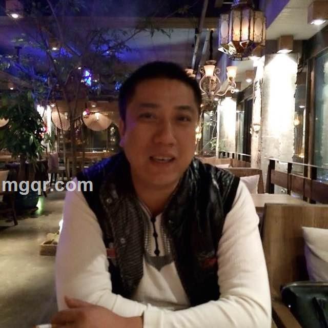 一天到晚会飞的鱼的头像