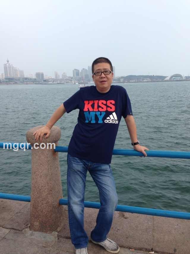 屉里的咖啡杯的头像