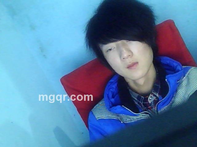 人潮拥挤我该远离的头像