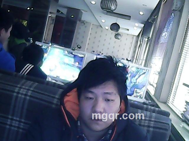 顶风尿手插兜兜的头像