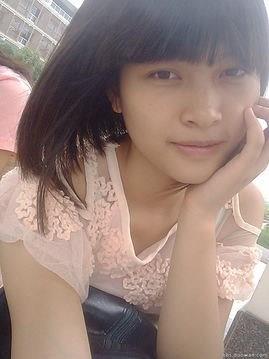 爱情悠悠草的头像