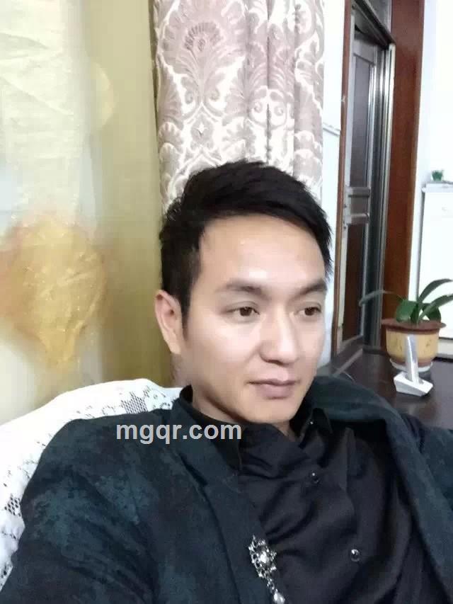 牵着蚂蚁奔跑的头像