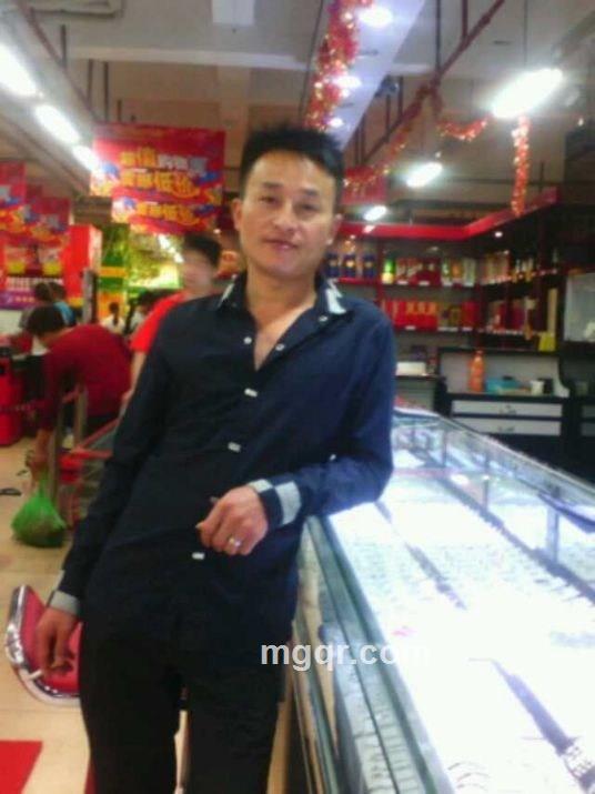 孤独的夜谁来陪的头像