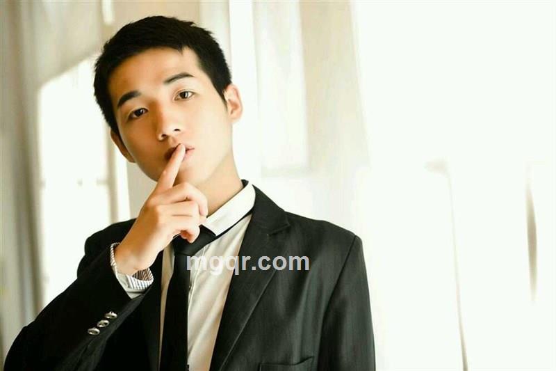 人不犯二枉骚年